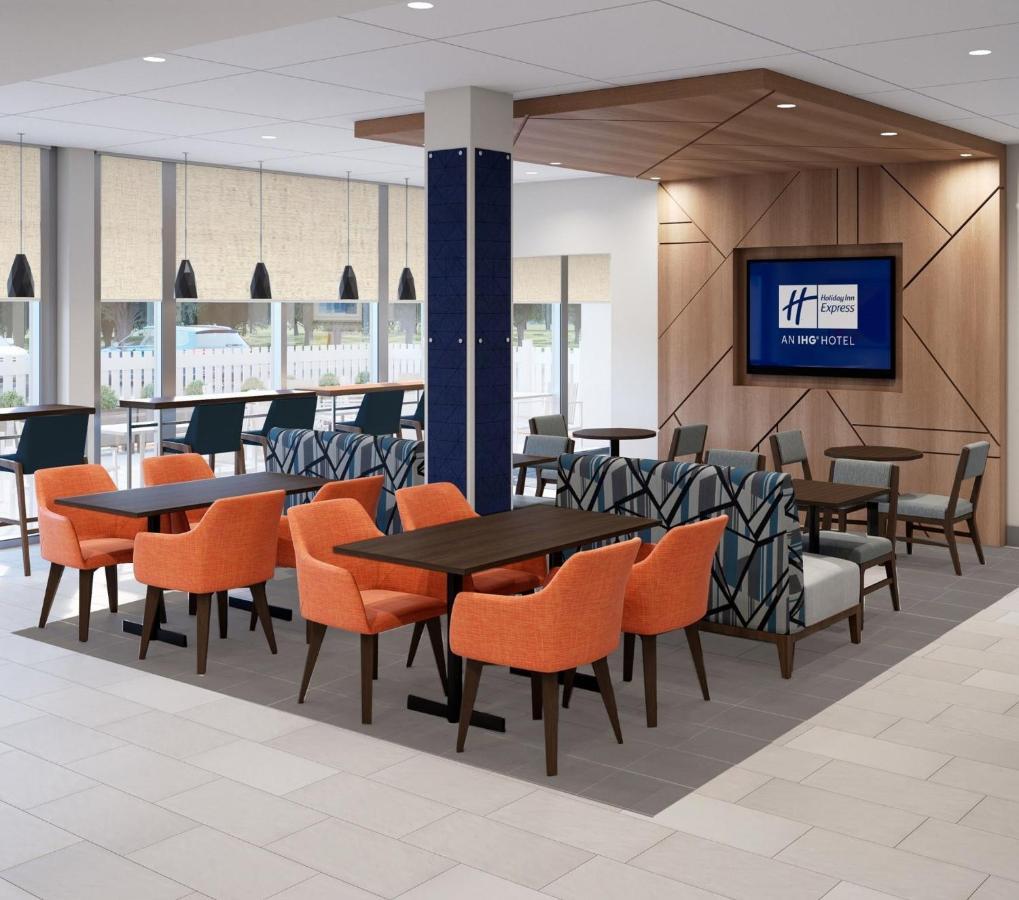 Holiday Inn Express - Strathroy By Ihg المظهر الخارجي الصورة