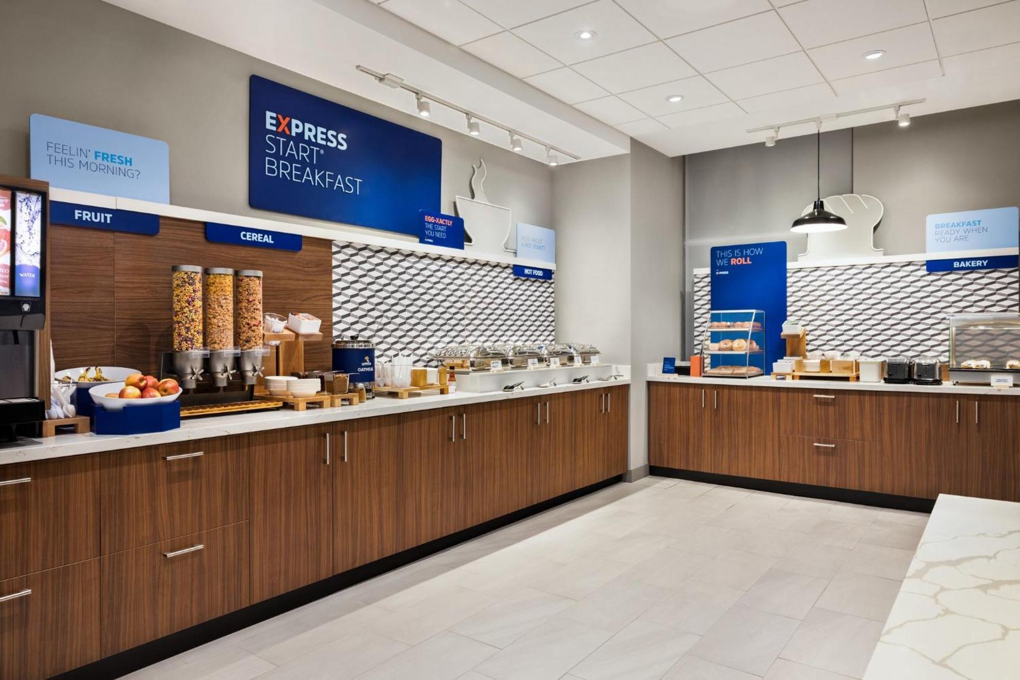 Holiday Inn Express - Strathroy By Ihg المظهر الخارجي الصورة