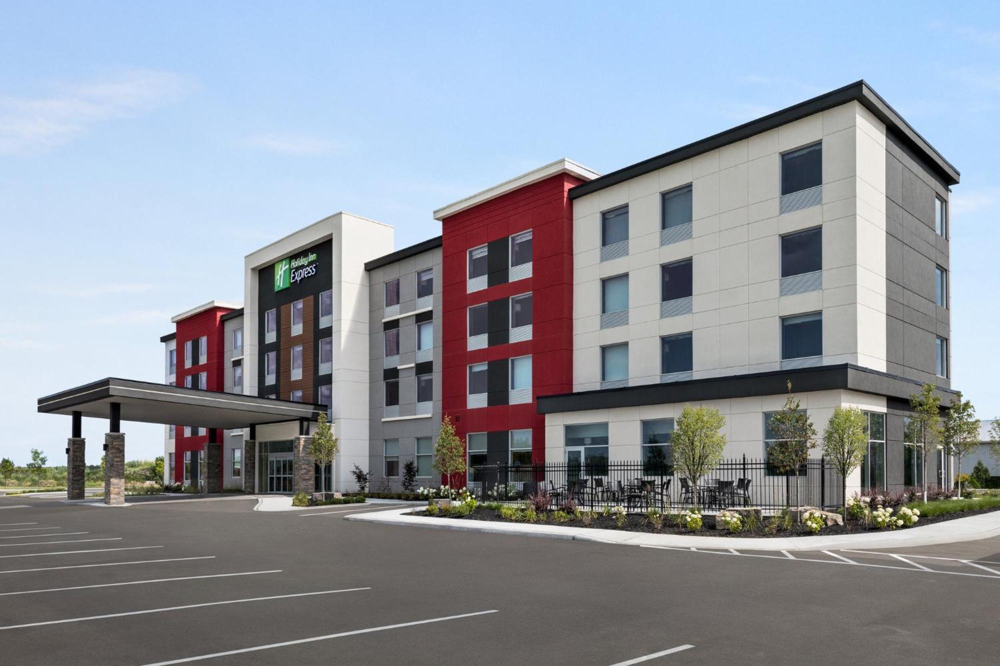 Holiday Inn Express - Strathroy By Ihg المظهر الخارجي الصورة